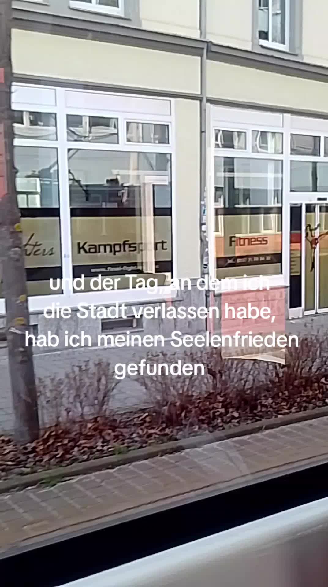@★