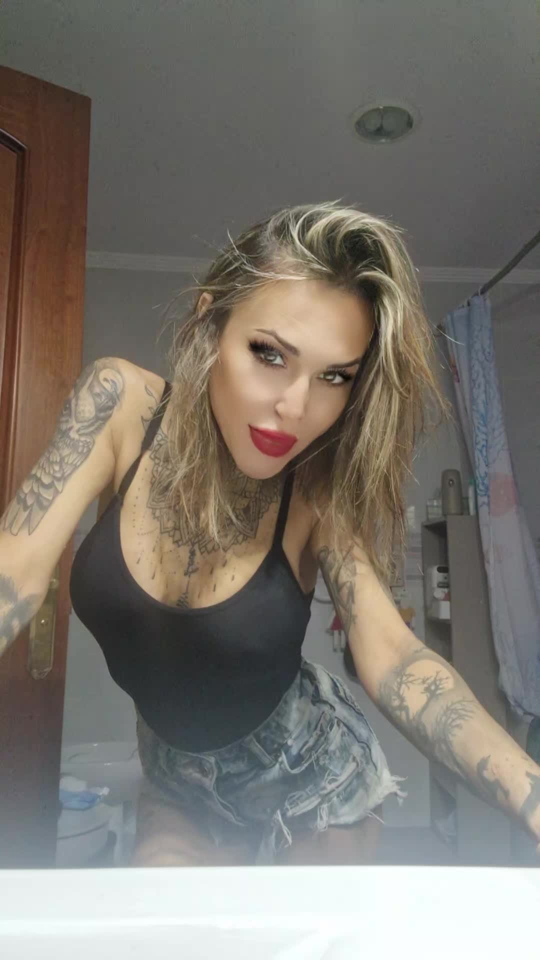 @Desir&eacute;e Luque