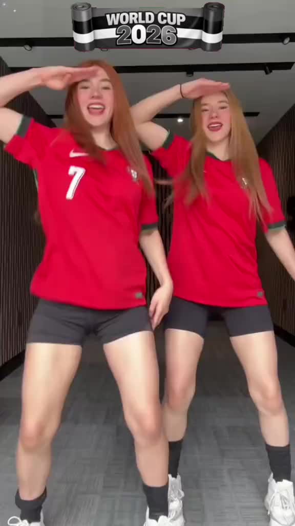 @Ella Santos