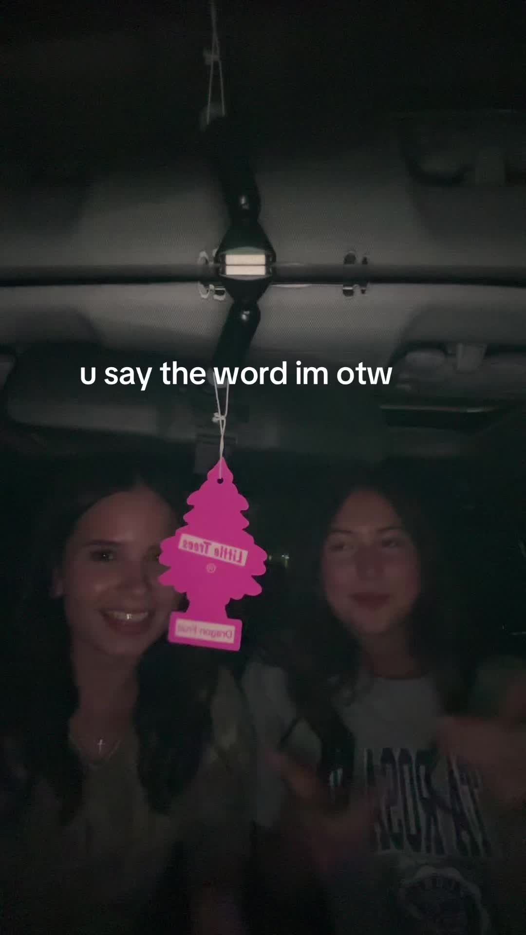 @🦦
