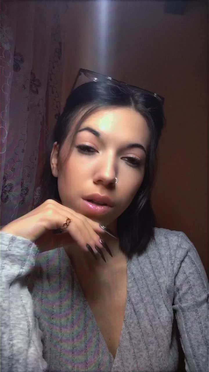 @Orsika😈