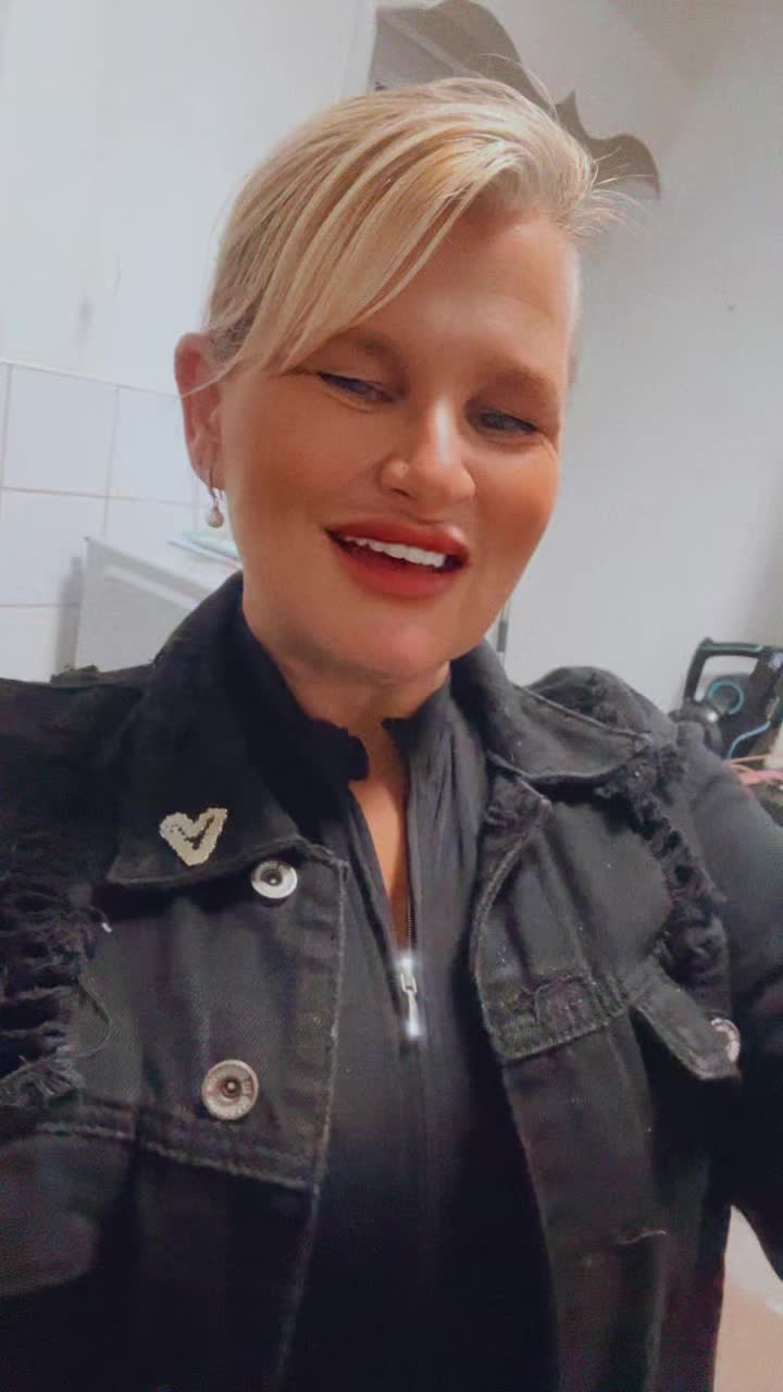 @nikki_19742
