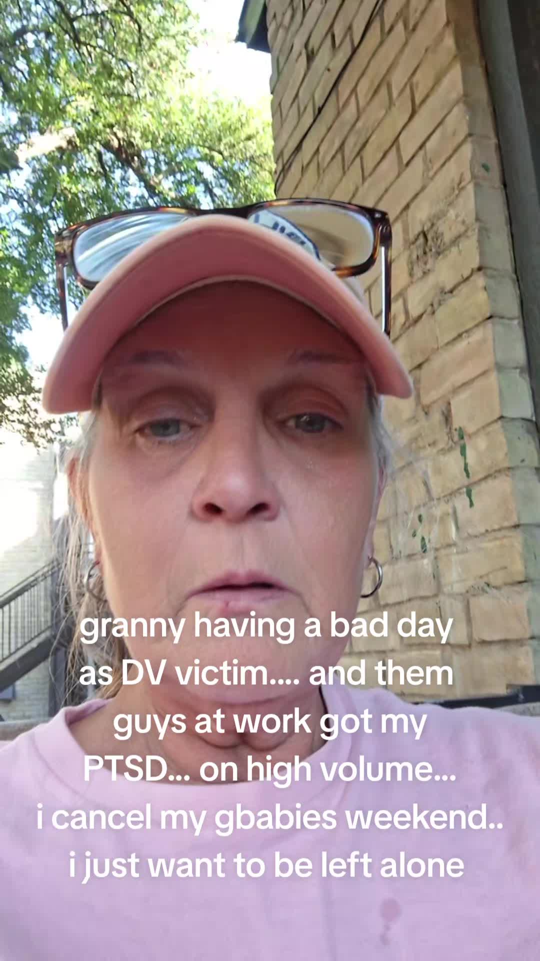 @granny at kitchen table 🎼🎵❌️