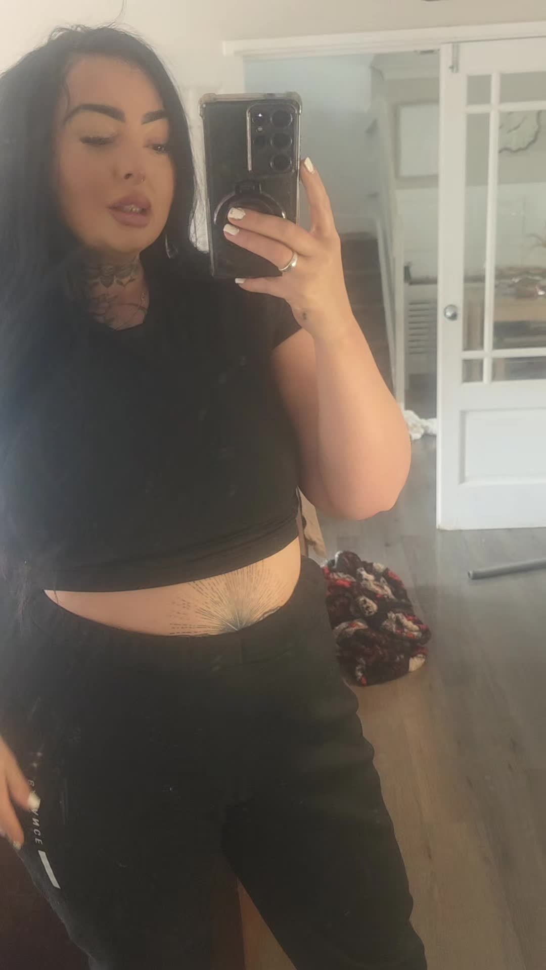 @Tanya&ensp;🖤