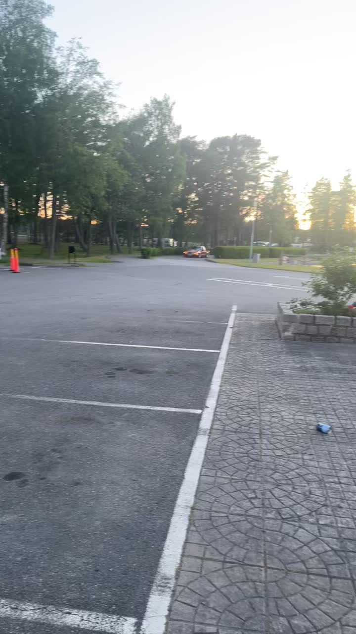 @Elias 🏖️🍭🇸🇪