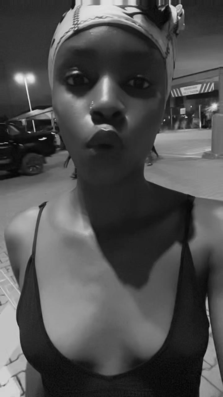 @Mae🌹