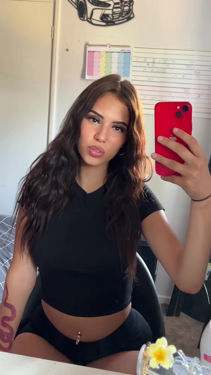 @𝐂𝑀 🧛🏼&zwj;♀️