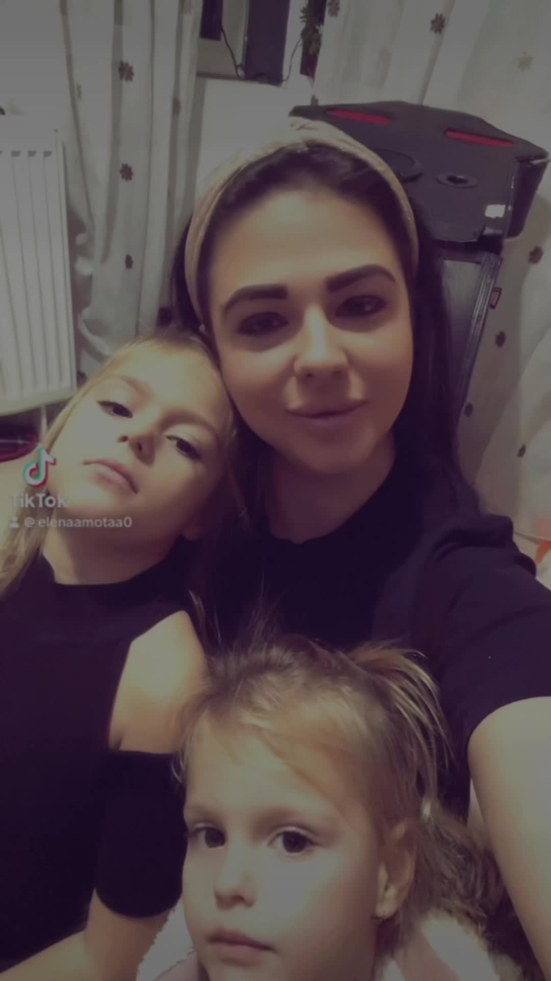 @Elena 🖤