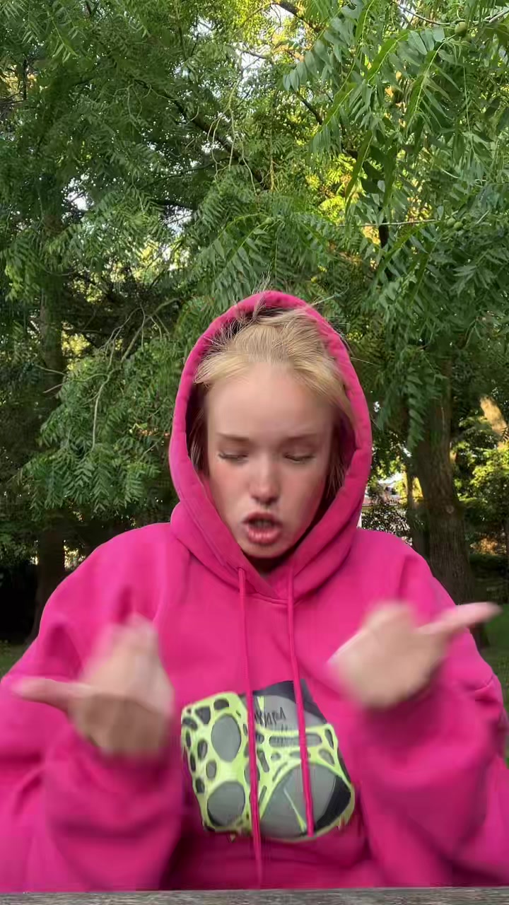 @Prostě normal holka