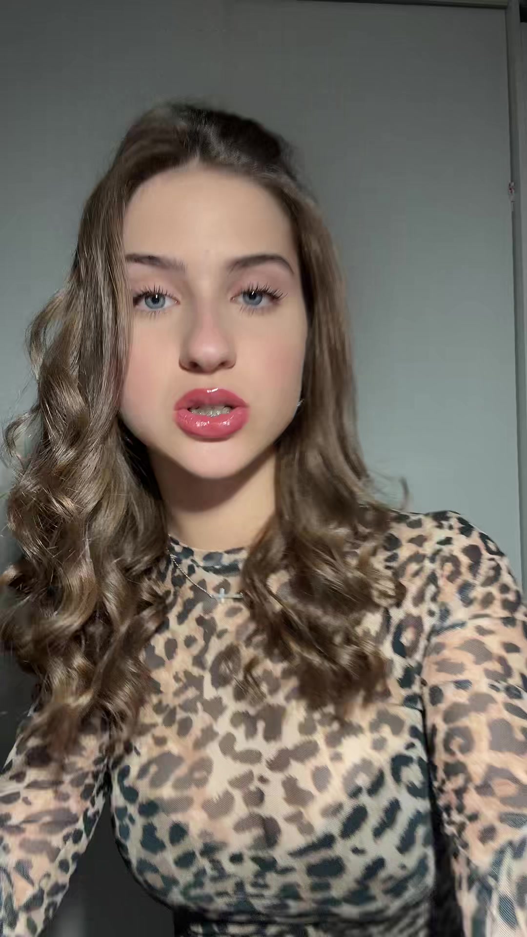 @𝐾𝑙𝑎𝑟𝑎 𝐽𝑎𝑚𝑛𝑖𝑘𝑎𝑟