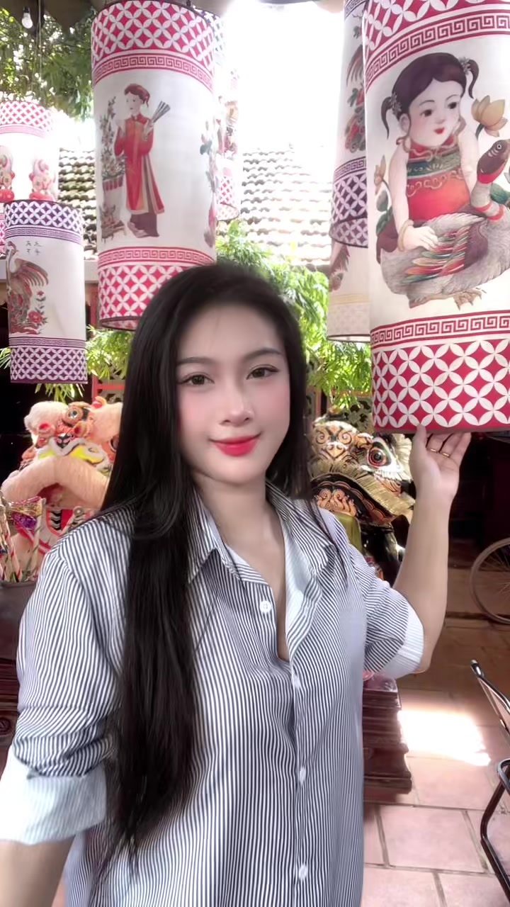 @Phượng th&iacute;ch ngắm m&acirc;y