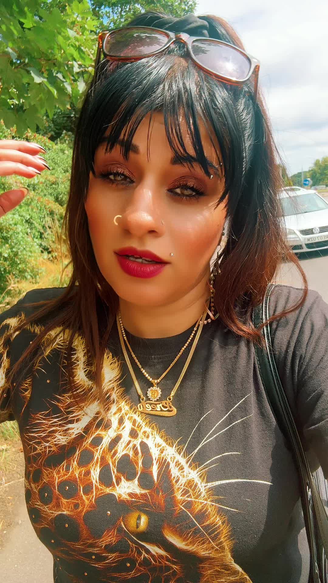 @ⁱᵐ͟͟͞͞☞🇬🇧𝕌𝕂 𝕊𝕙𝕖𝕣𝕟𝕚🐅