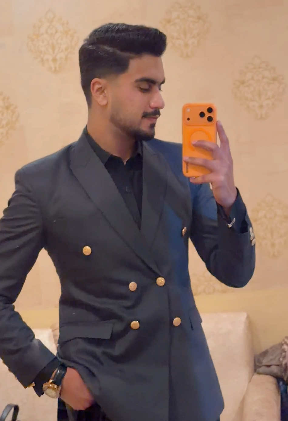 @𝘽 𝘼 س 𝙄 𝙏 🎖️