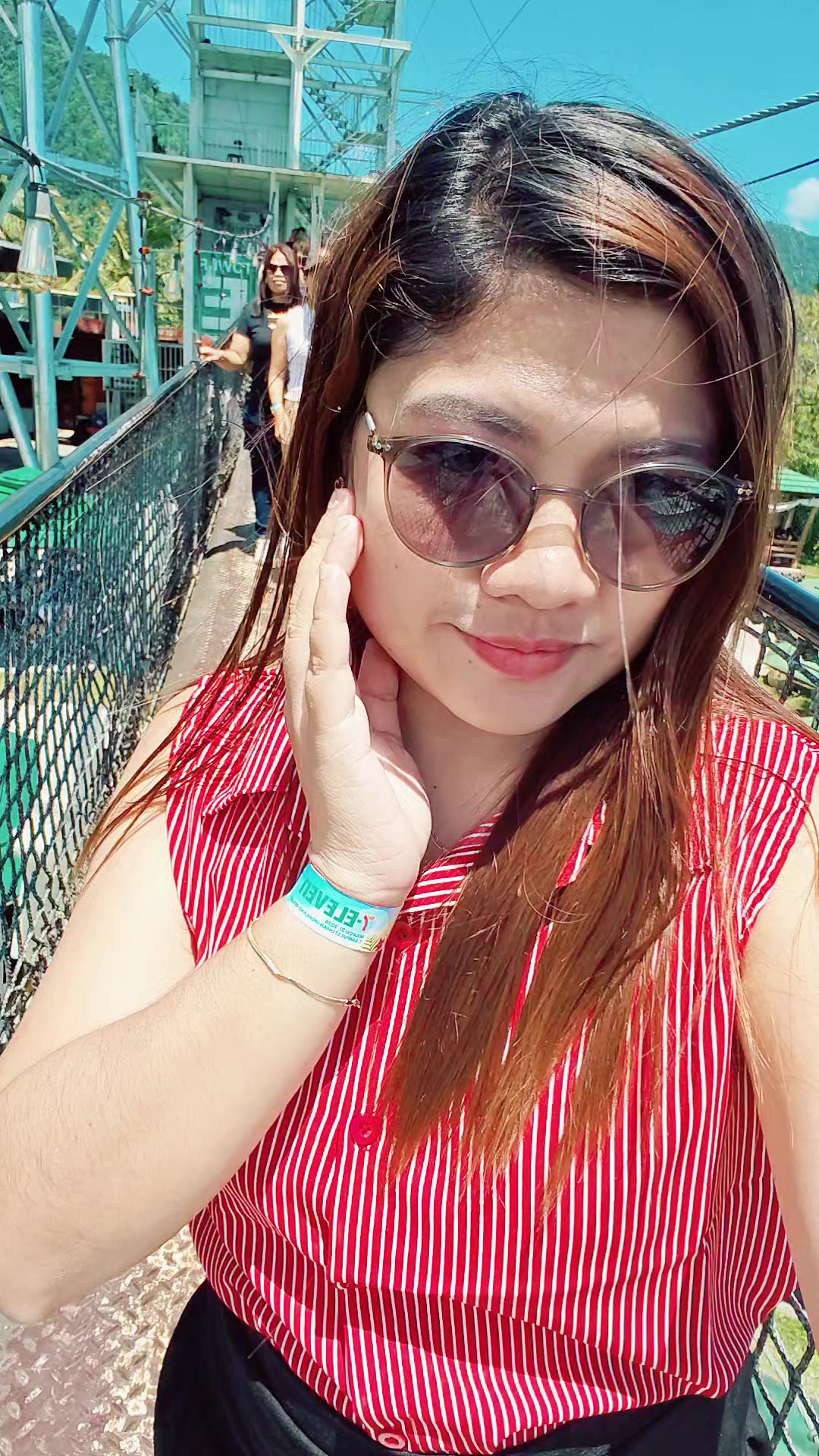 @LuvArtist17