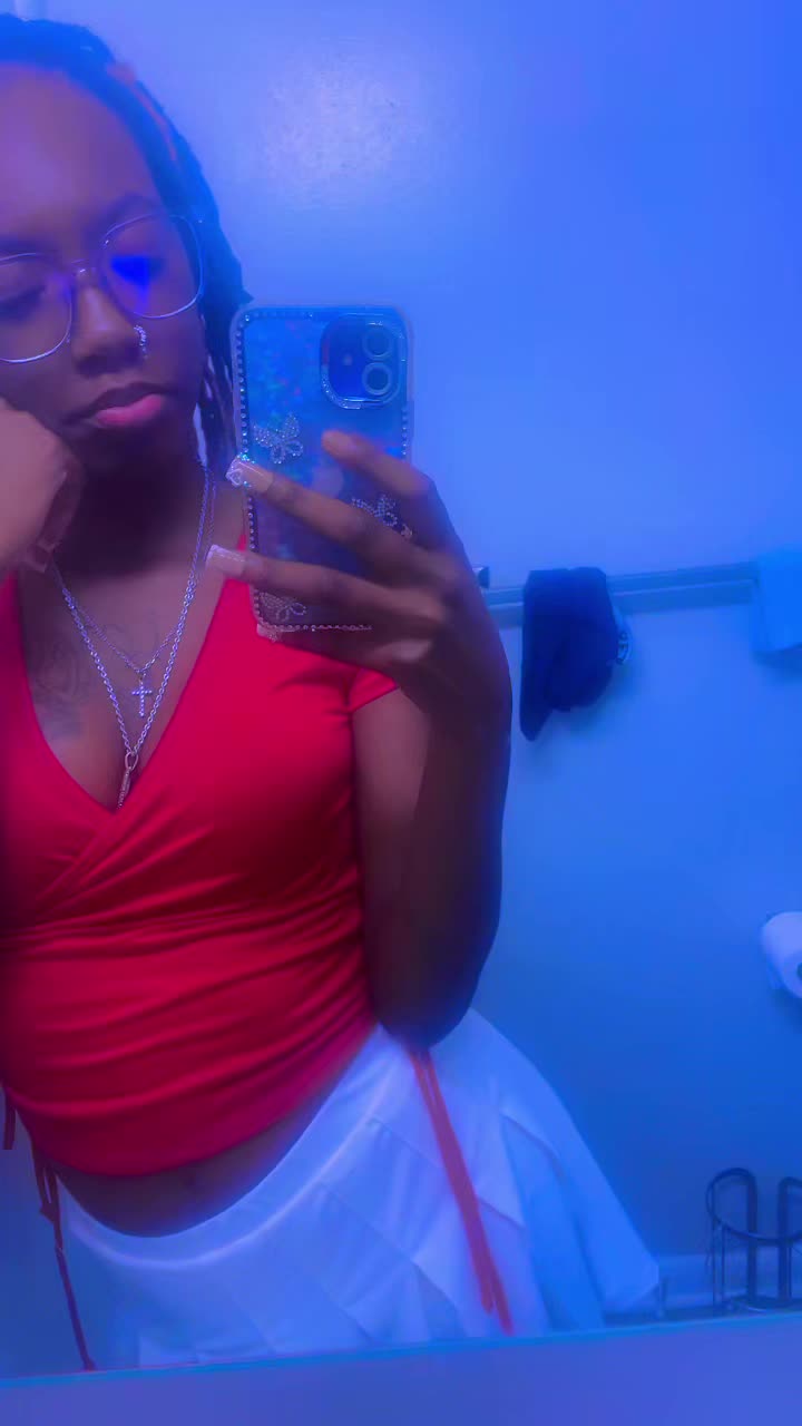 @breashiana