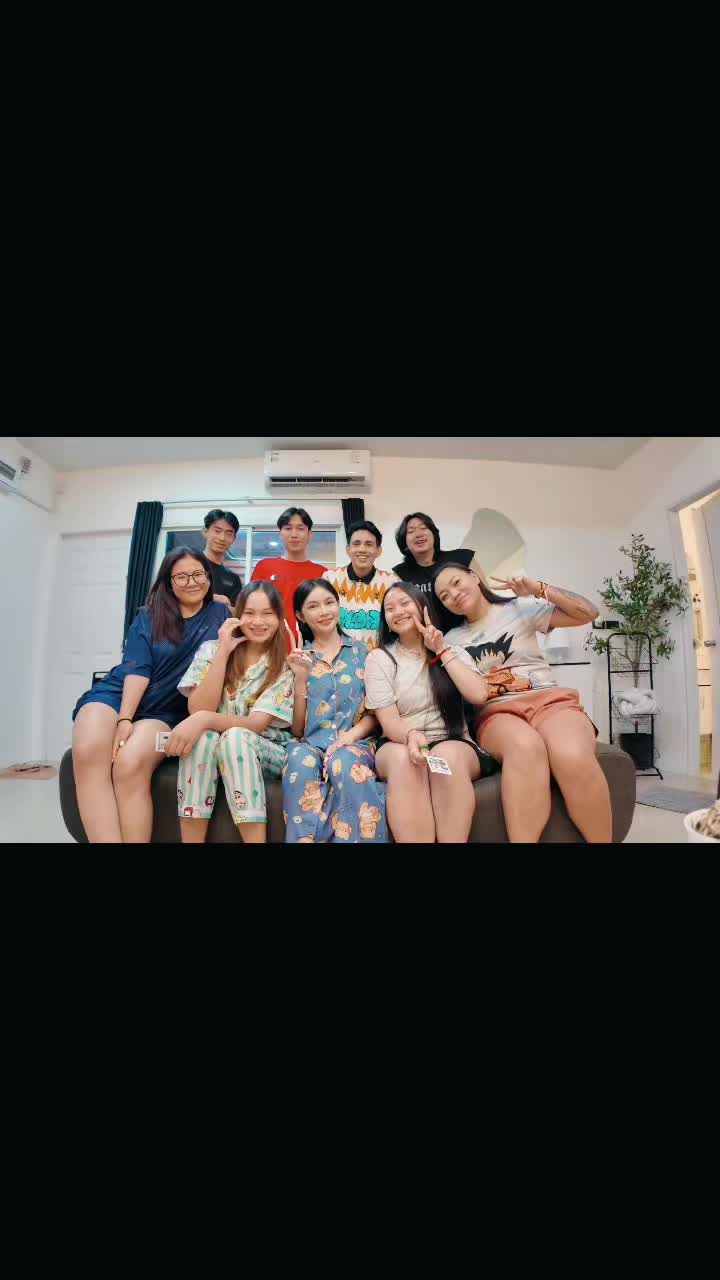 @Jay Vee (เจวี)