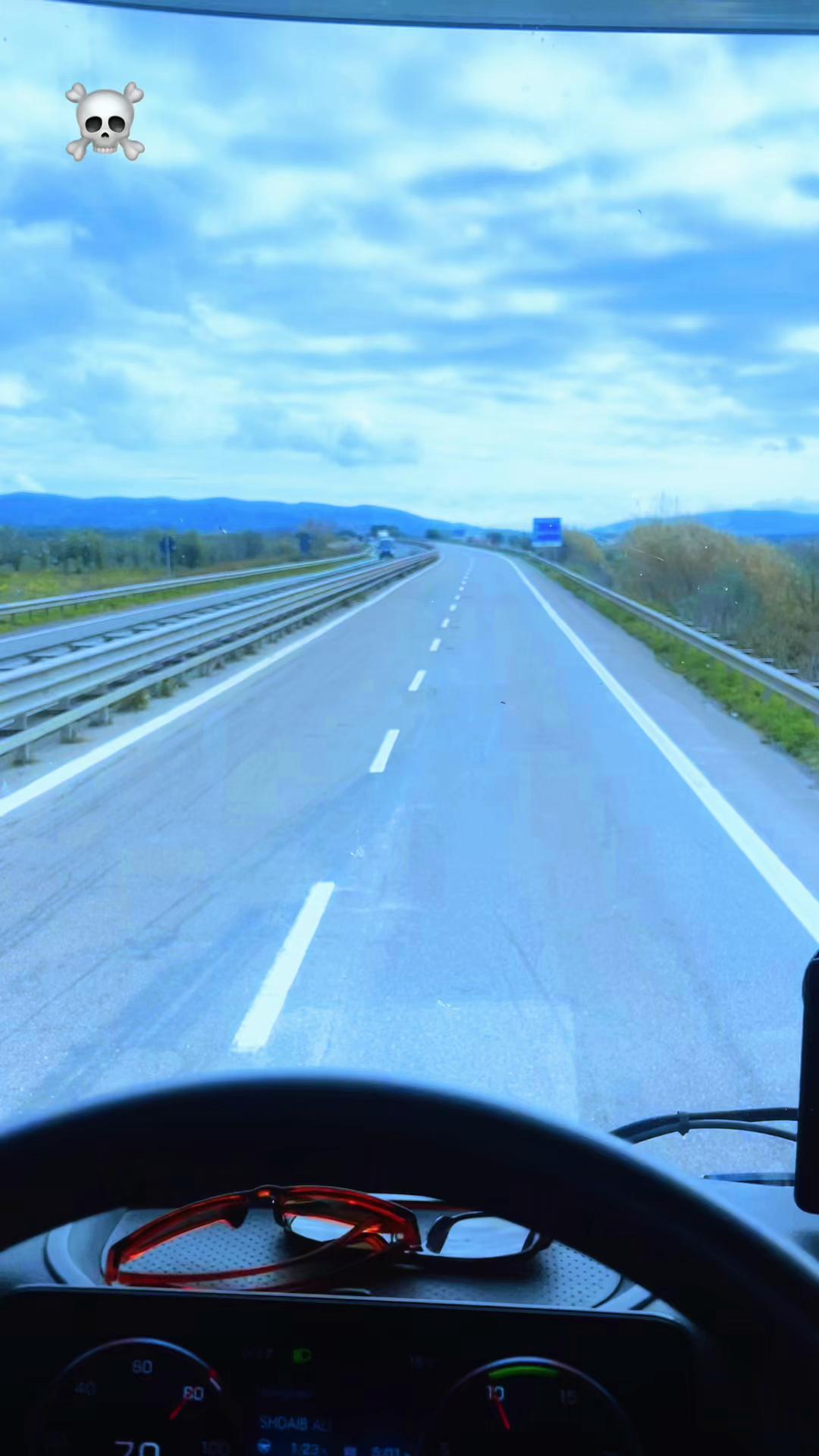@Trucker ☠️🇪🇺