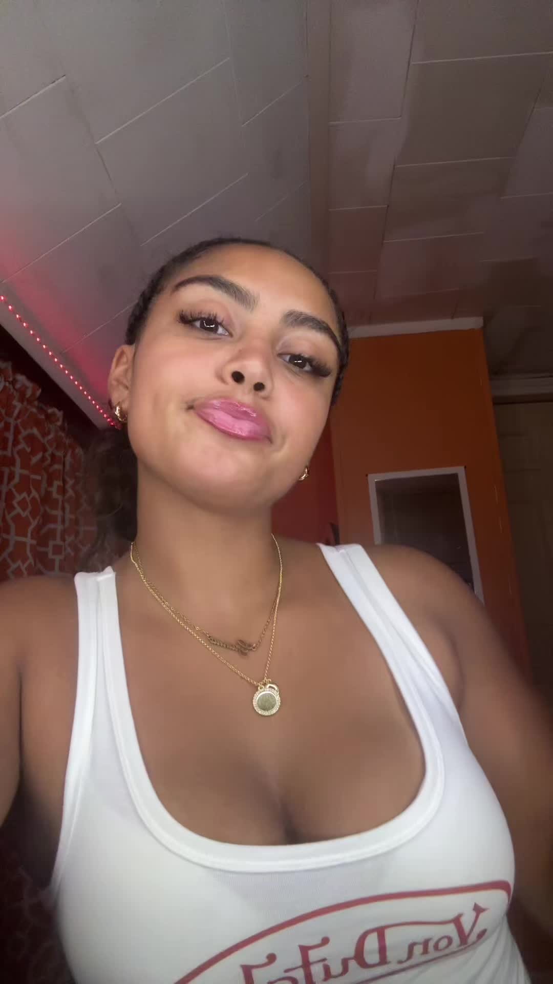 @gg