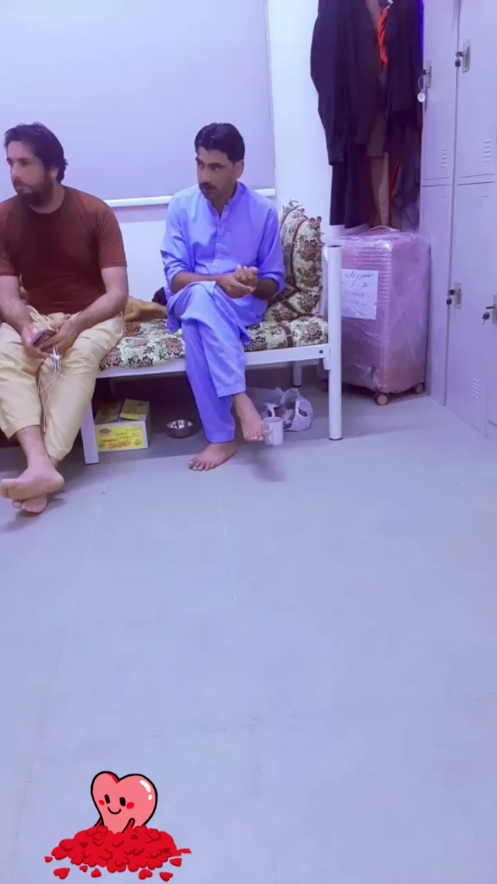 @""گیلمن مومند""