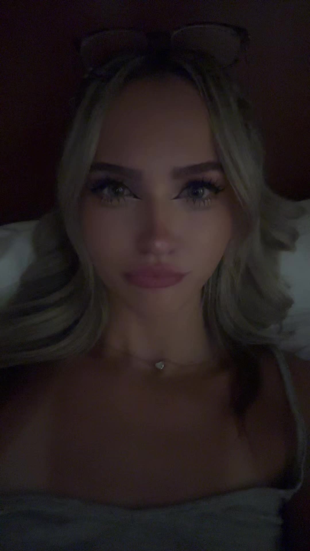 @hotinsaneblondegrlx
