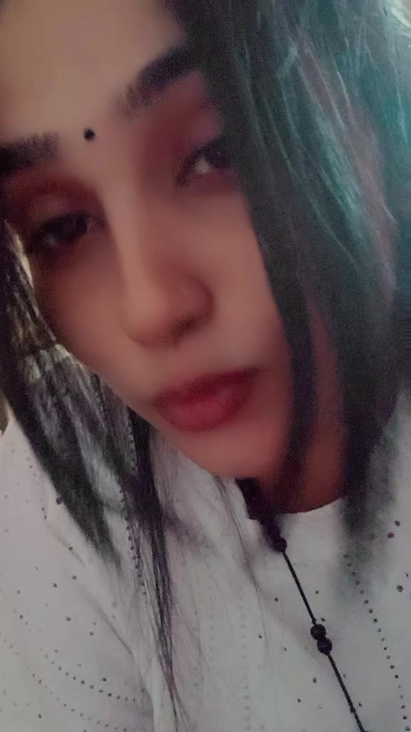 @🫴❤️ இவள்🫴❤️💜