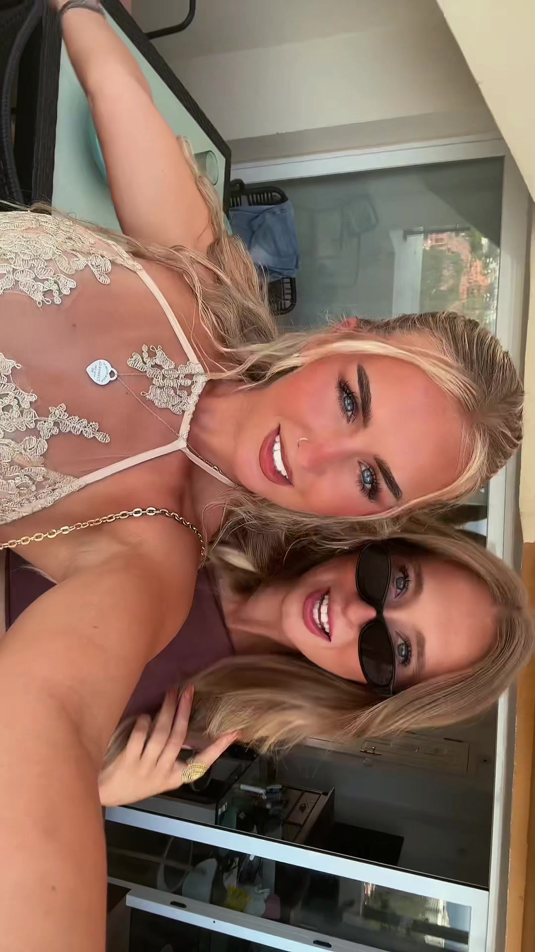 @ella