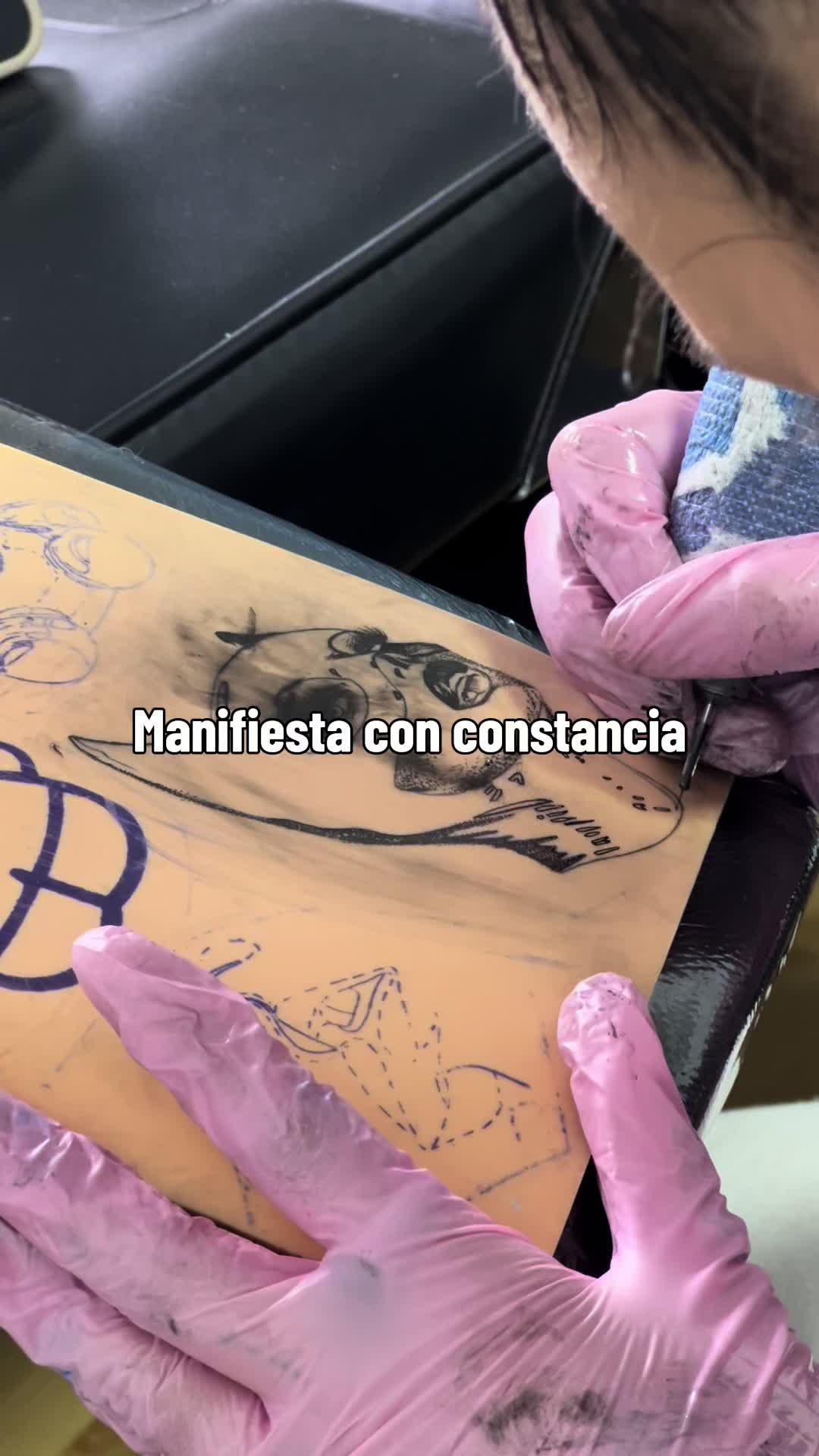 @María