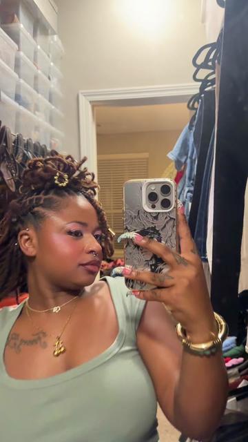 @Yanna 🦋