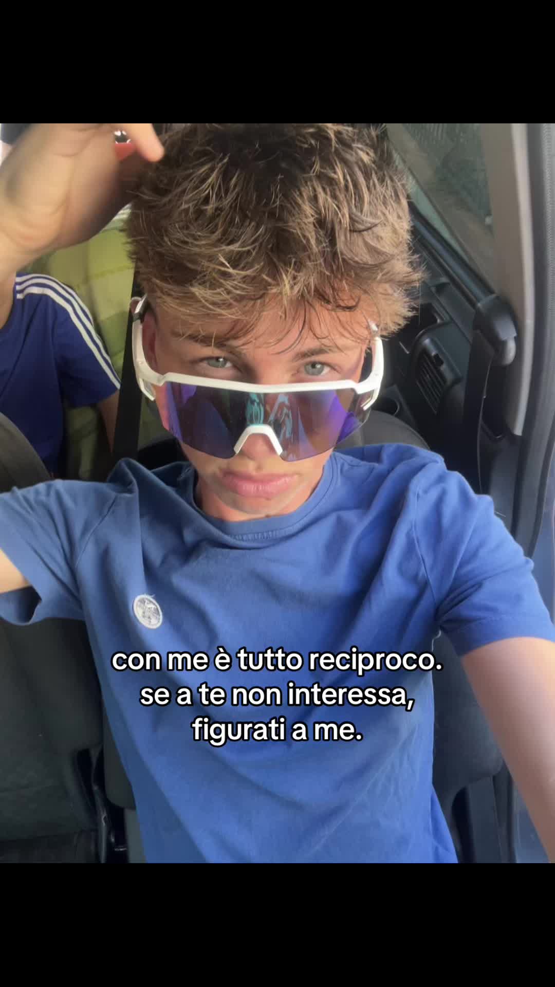 @tia🦈