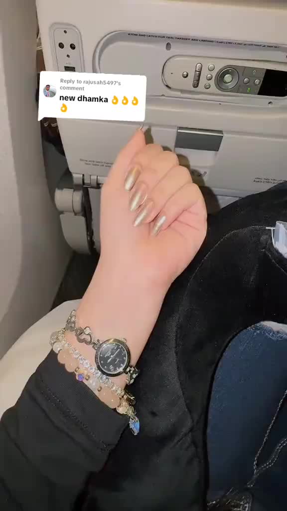 @🦋