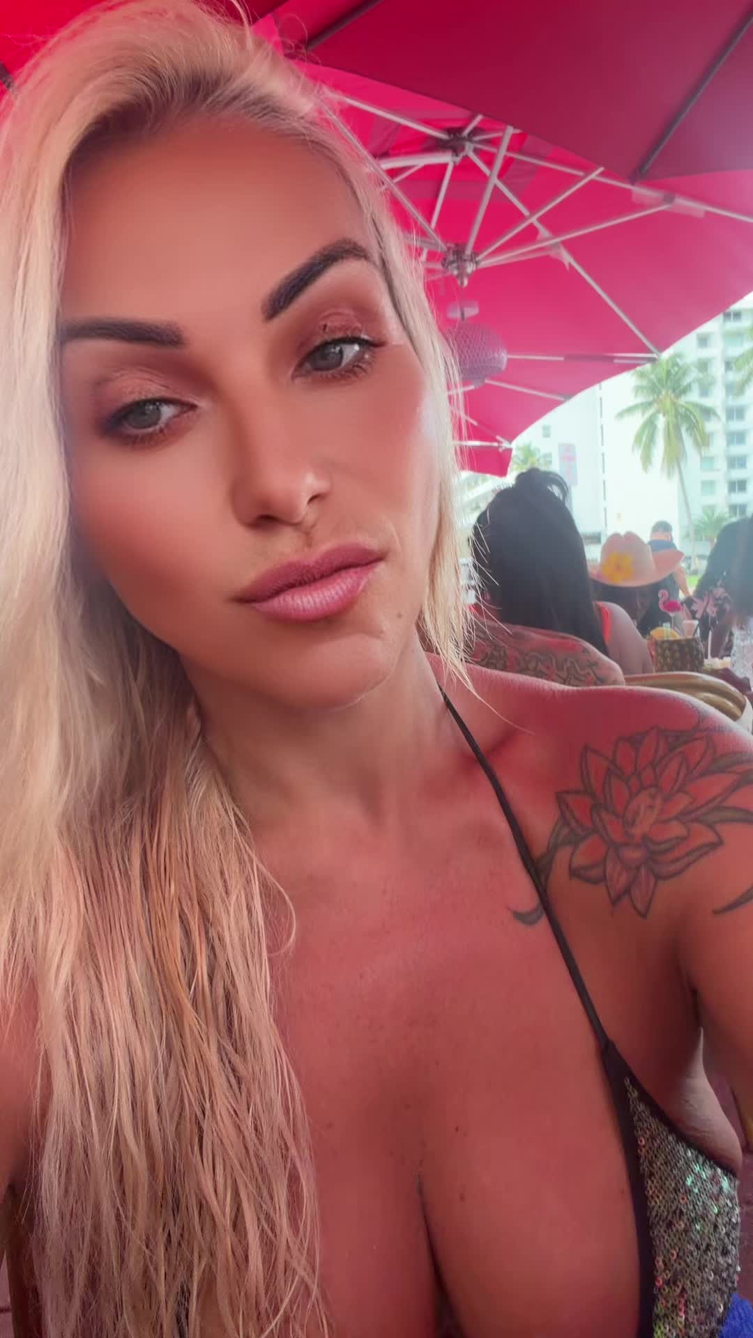 @Ágata González