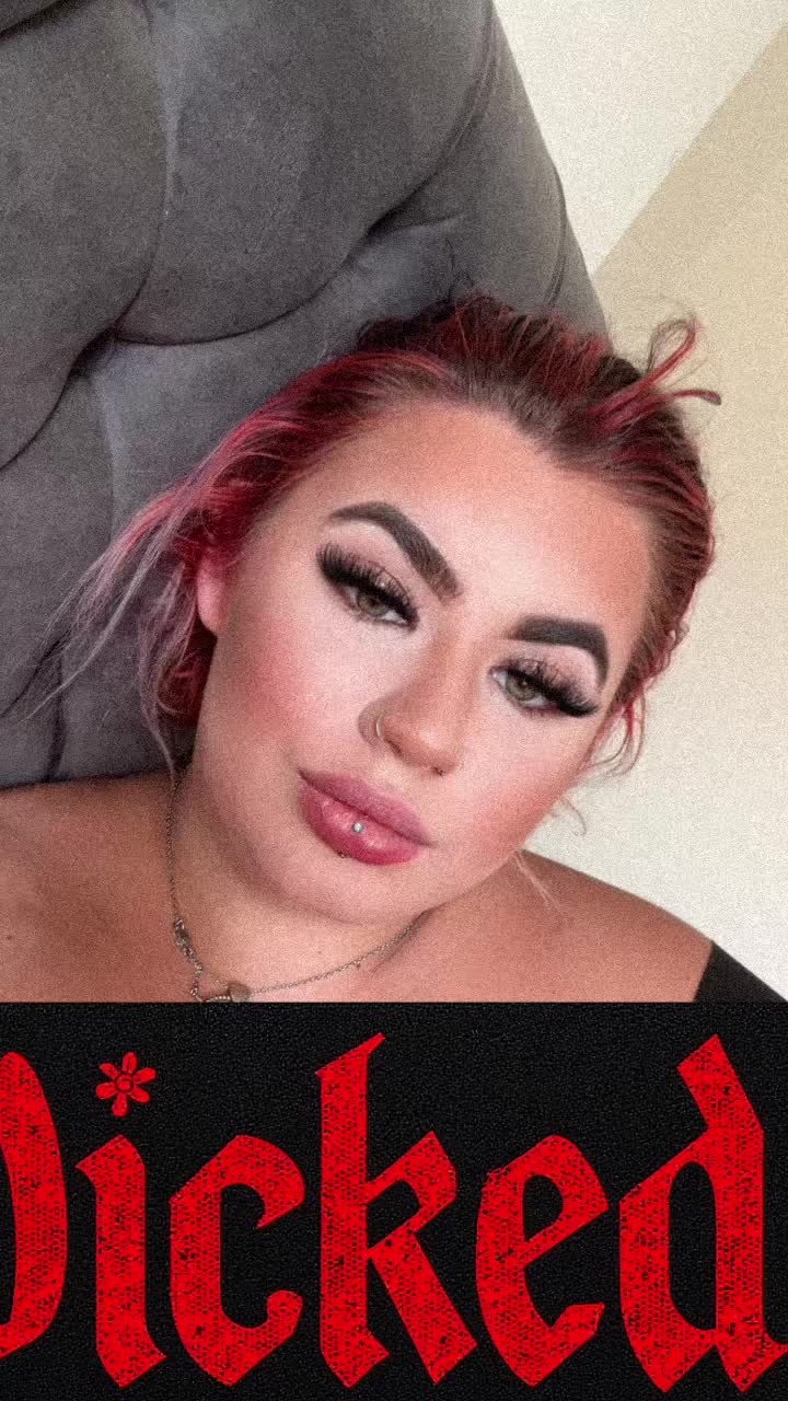 @demi-leigh 🩵