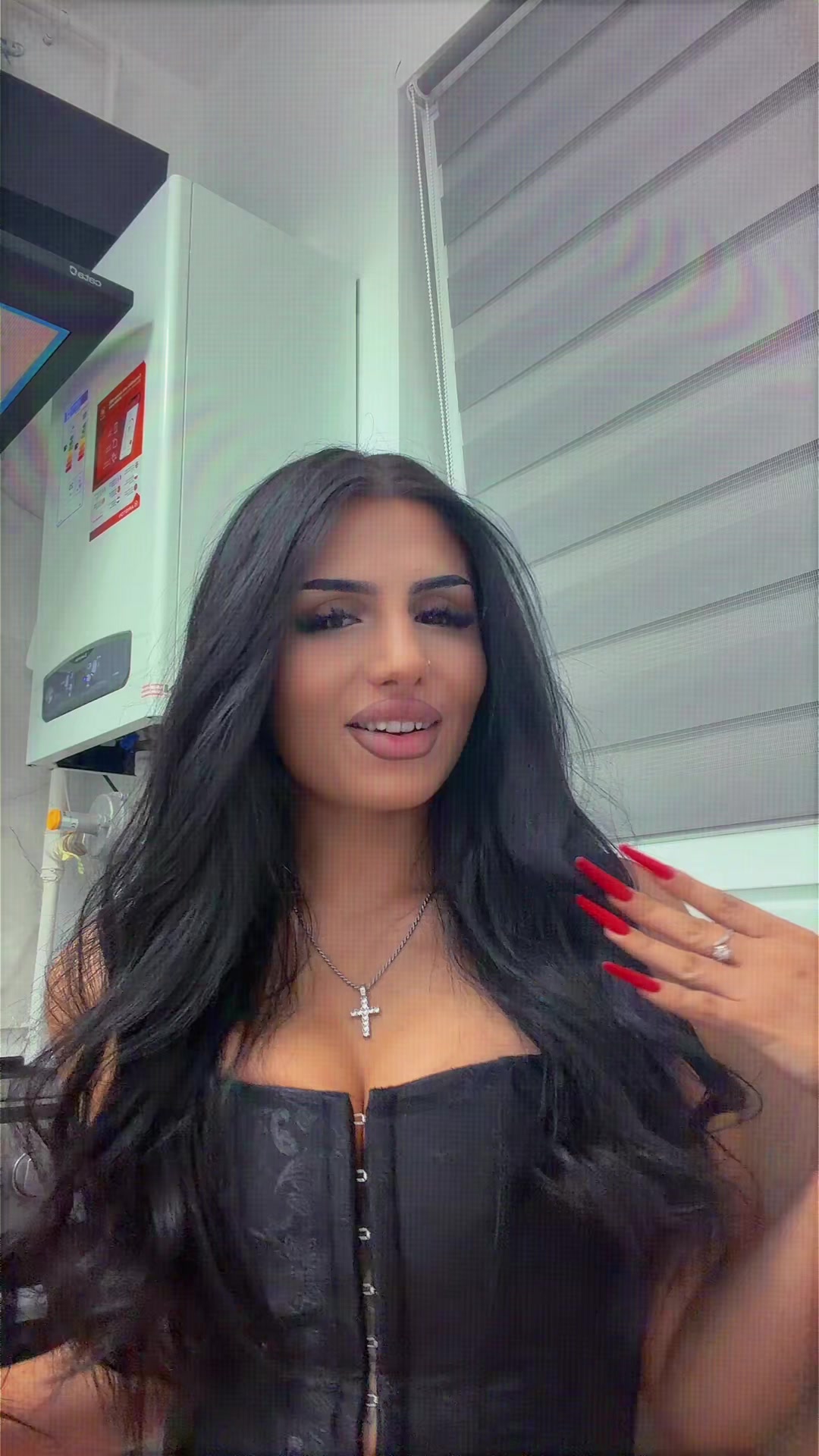 @🐍lauraXcar🐍