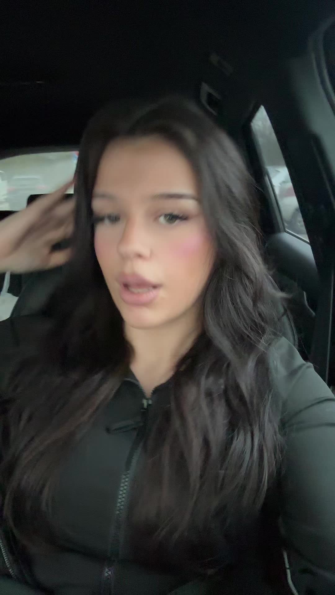 @Laura Berisha