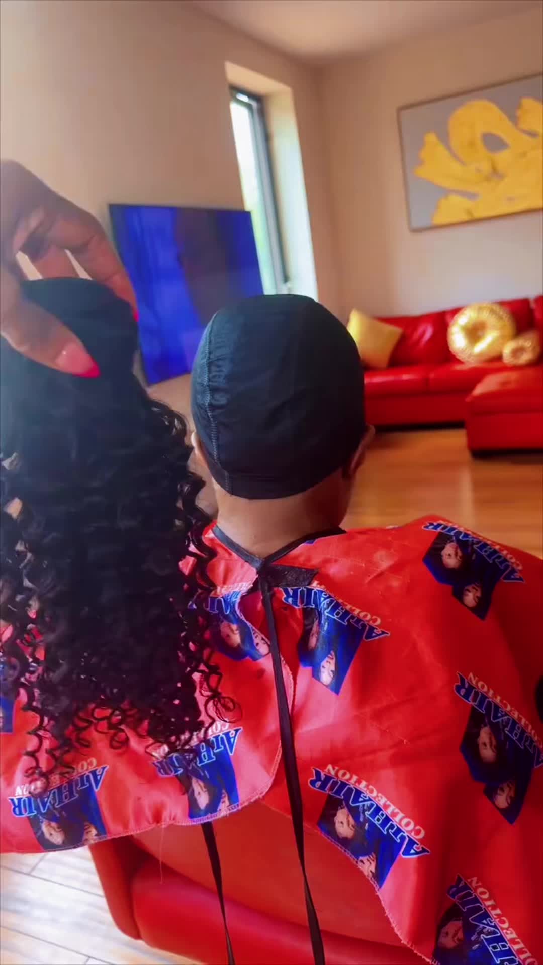 @Smokiestylist_hairloft