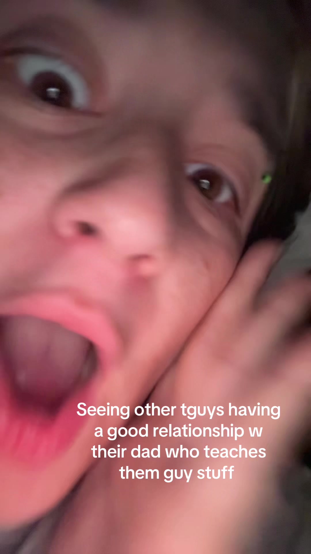 @Aj 🎧⚧️
