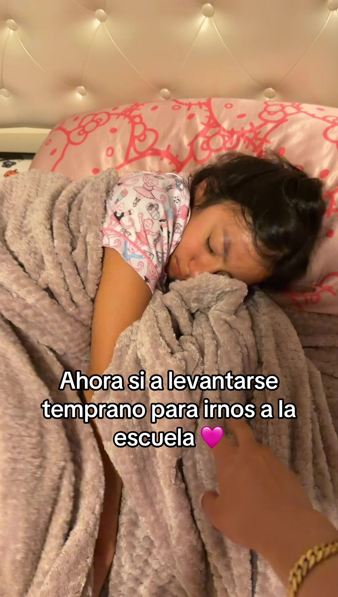 @Candela y la Daniella