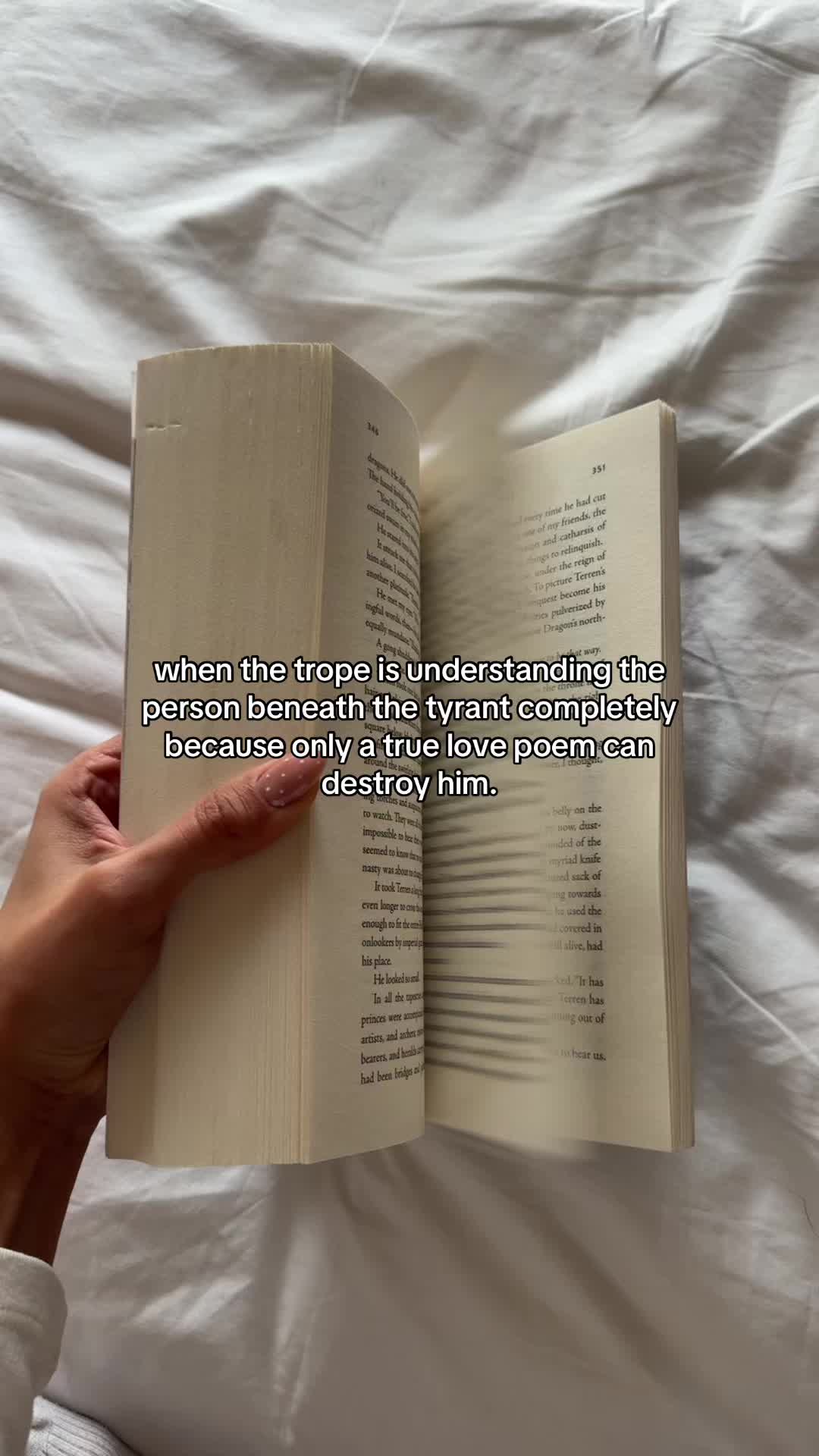 @Bookswithcaroline