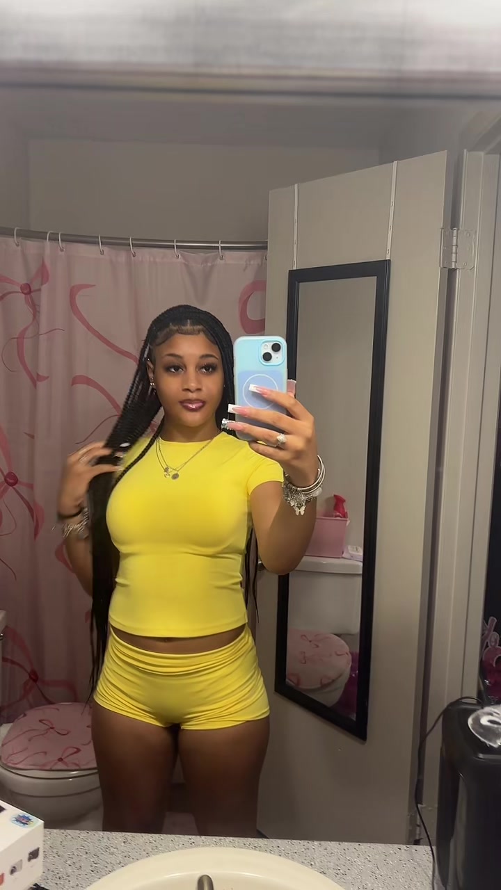 @y e l l a g i r l ๐