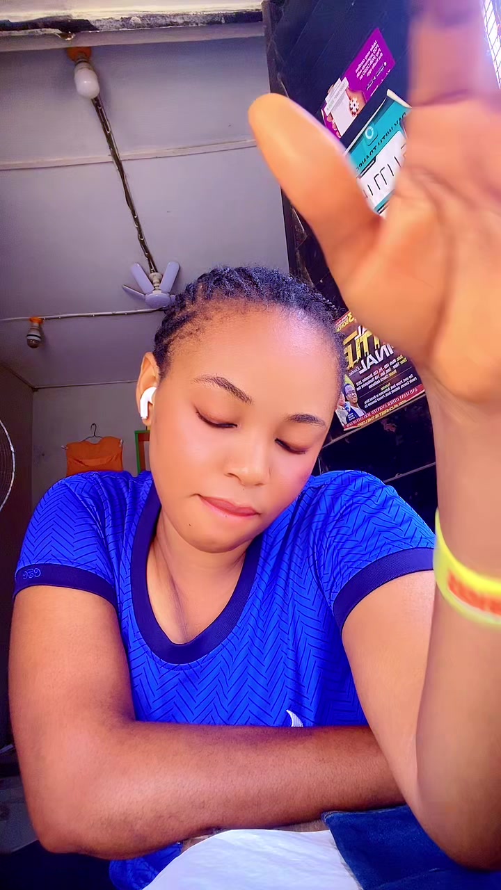 @Favour Ogechi