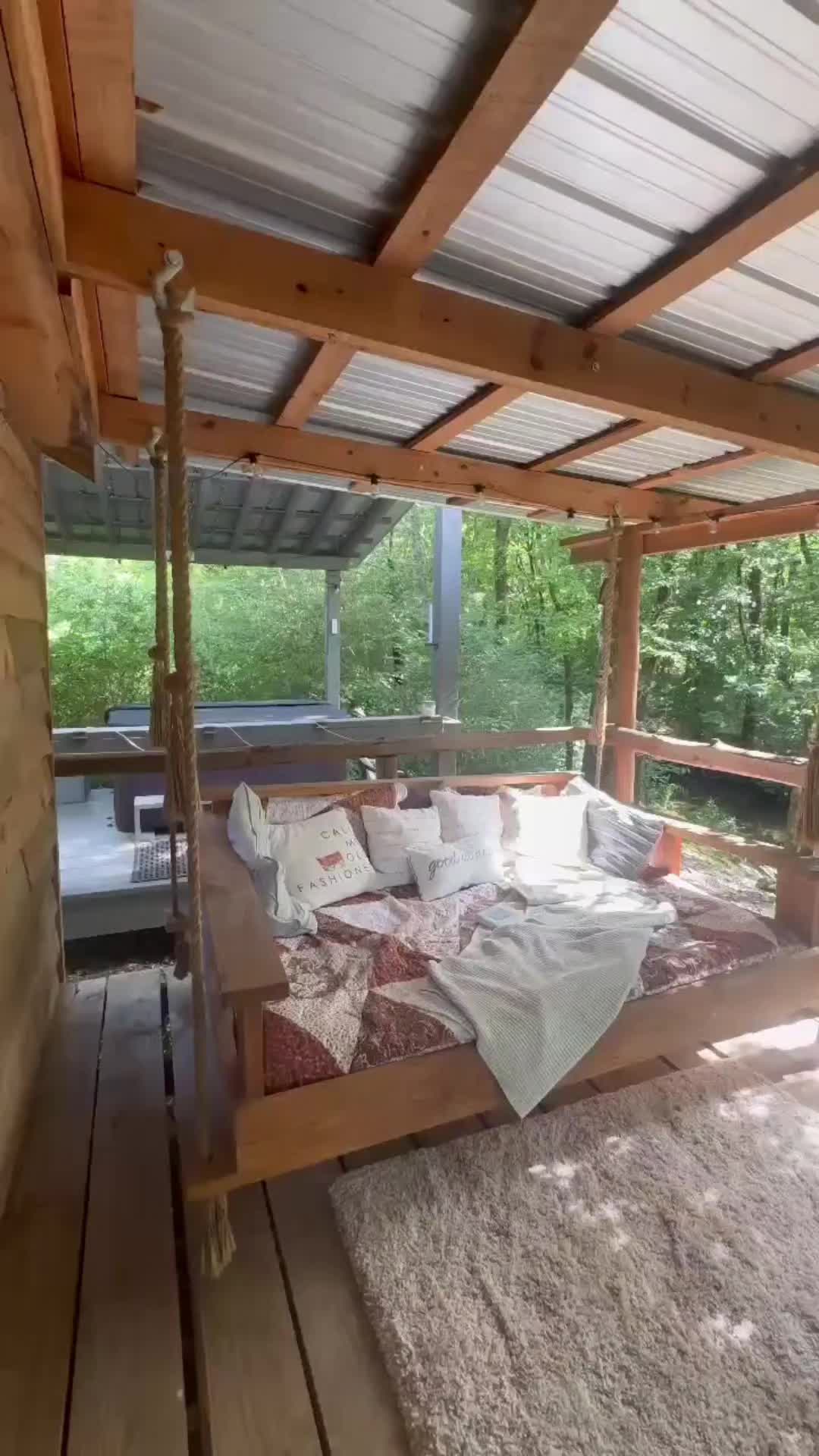@Fancy Hill Cabins