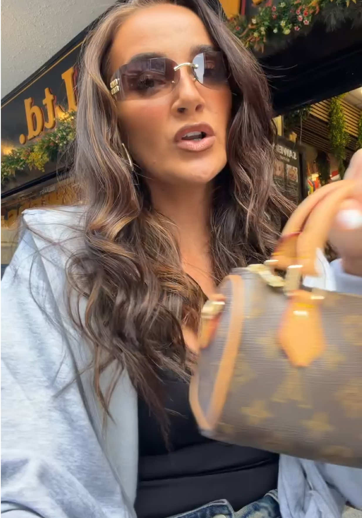 @Melena🦂