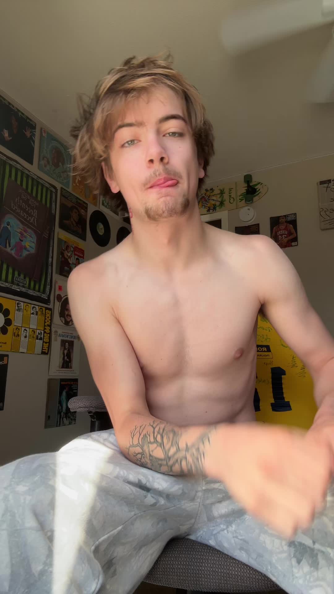 @YourLocalVamp.2