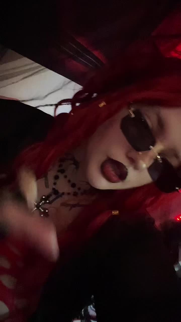 @aly🧛♀️