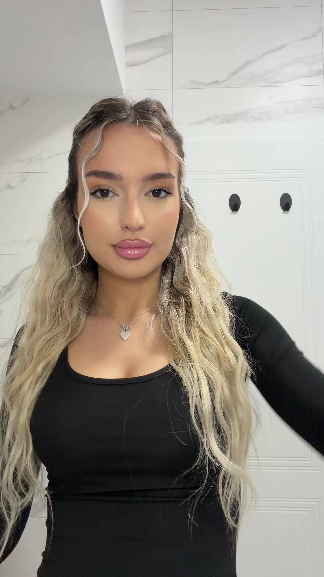 @Naomi💛