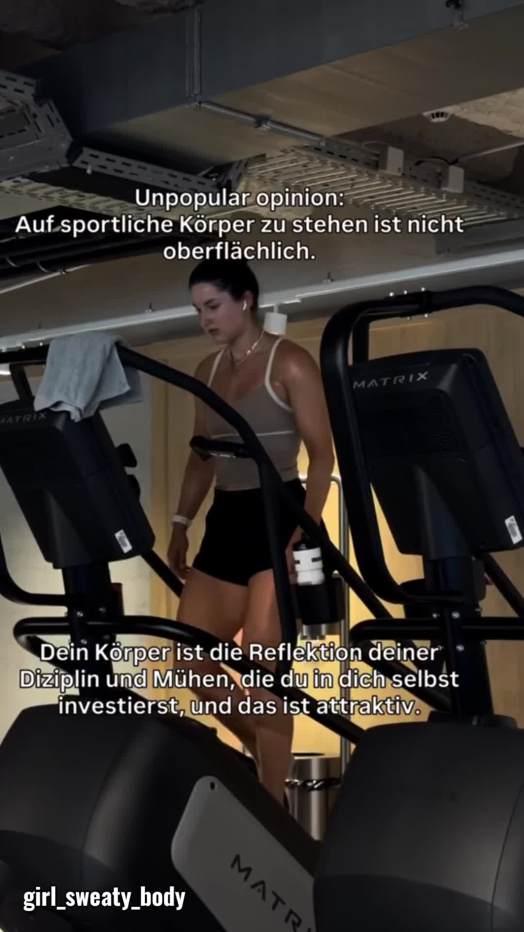 @girl_sweaty_body