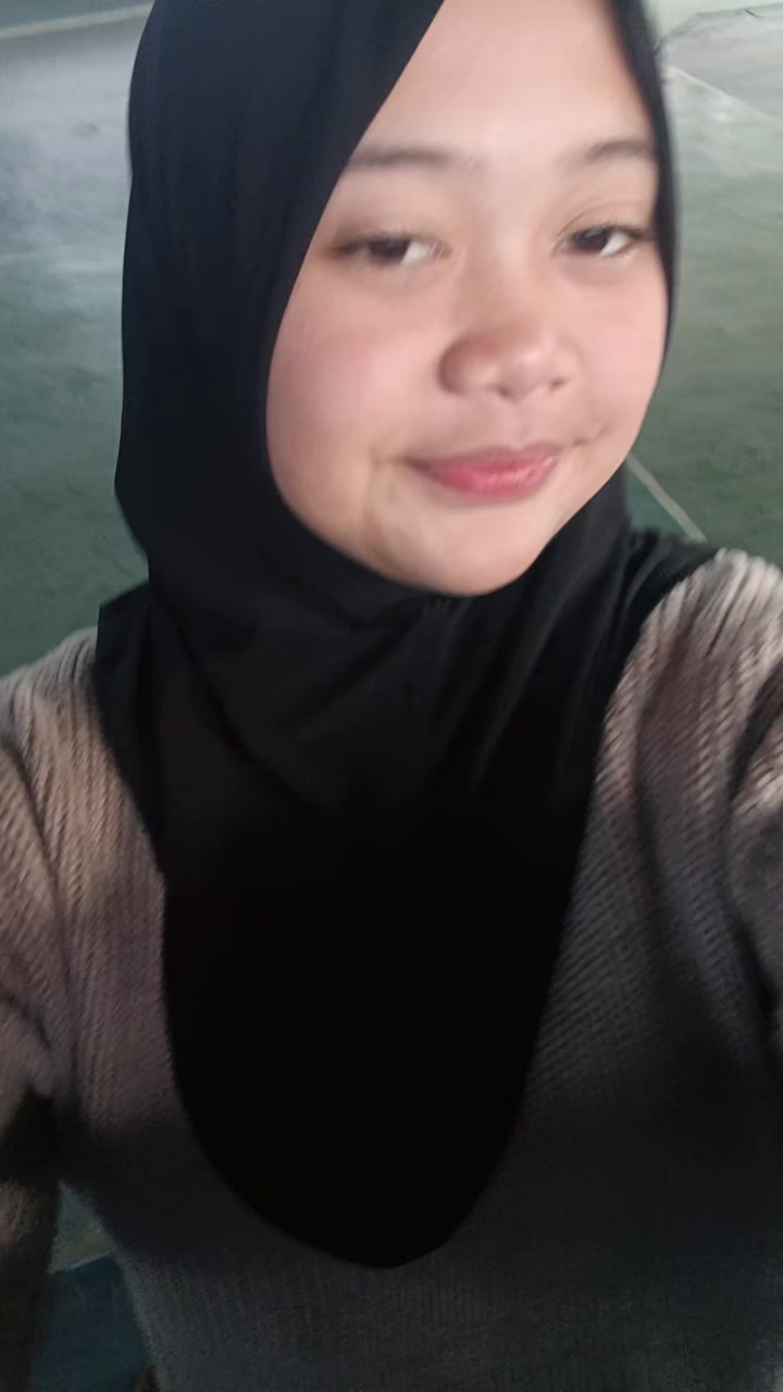 @Who's iyyah💐✨️