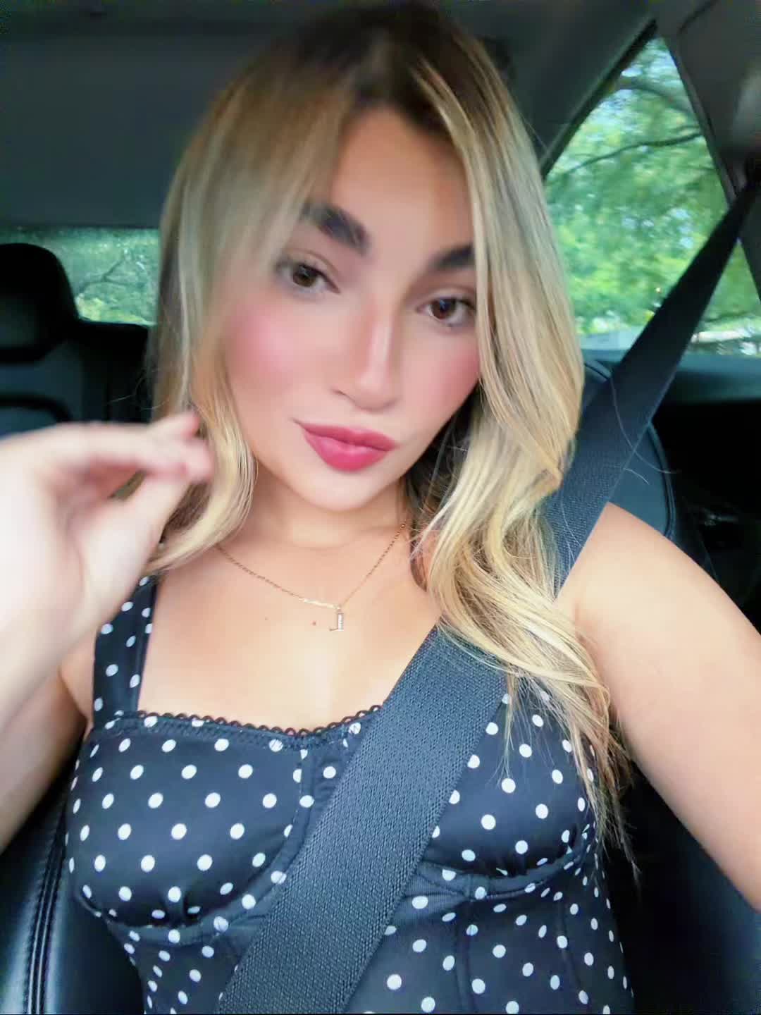 @lizaaraujo