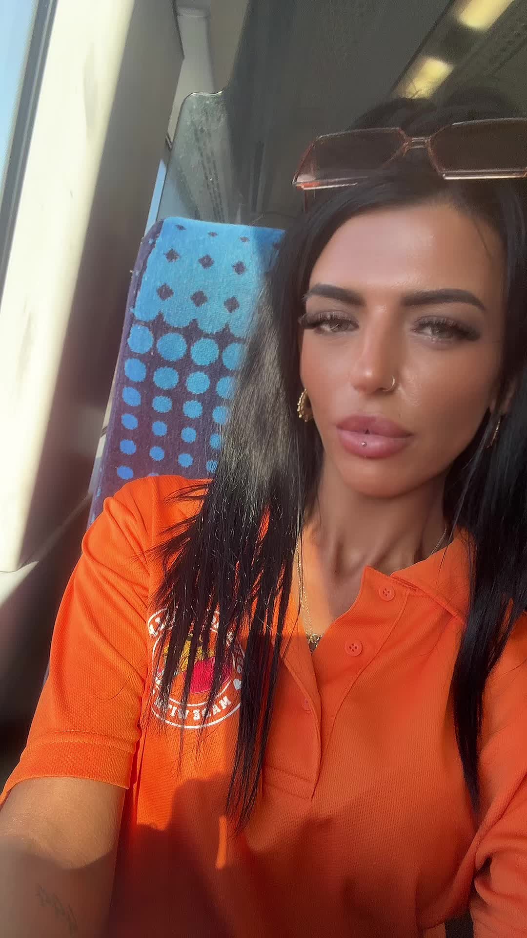 @𝓔 𝓫 𝓸 𝓷 𝔂 🍒