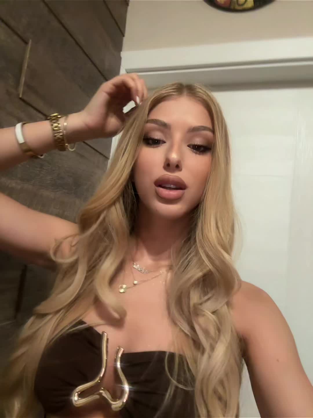 @Vesela